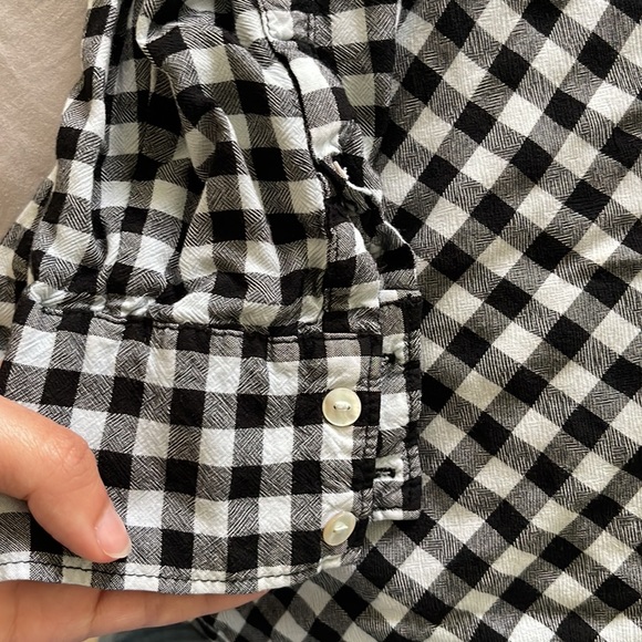 A new day women’s plaid button down - Picture 3 of 3